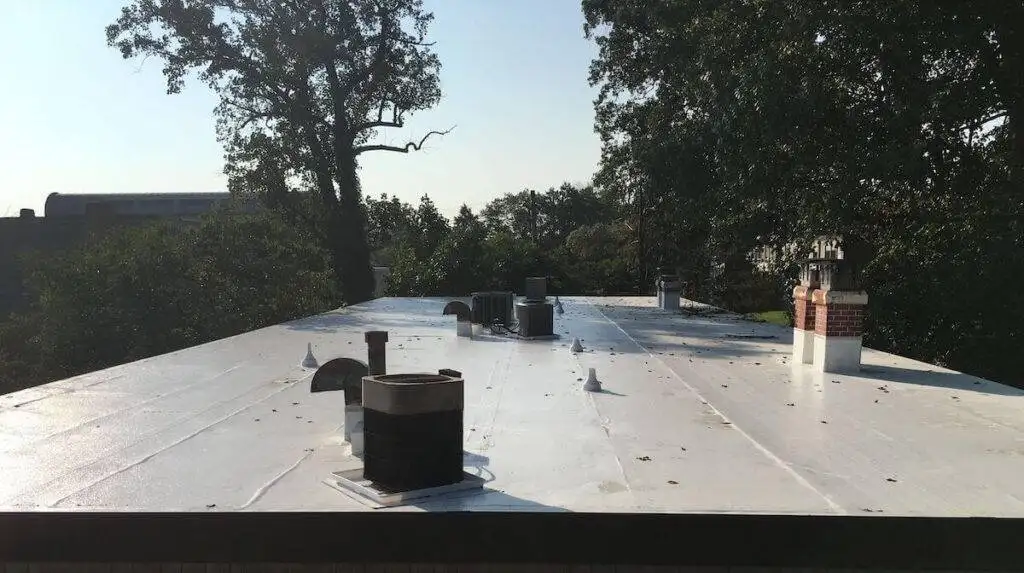 flat roof replacement apartment