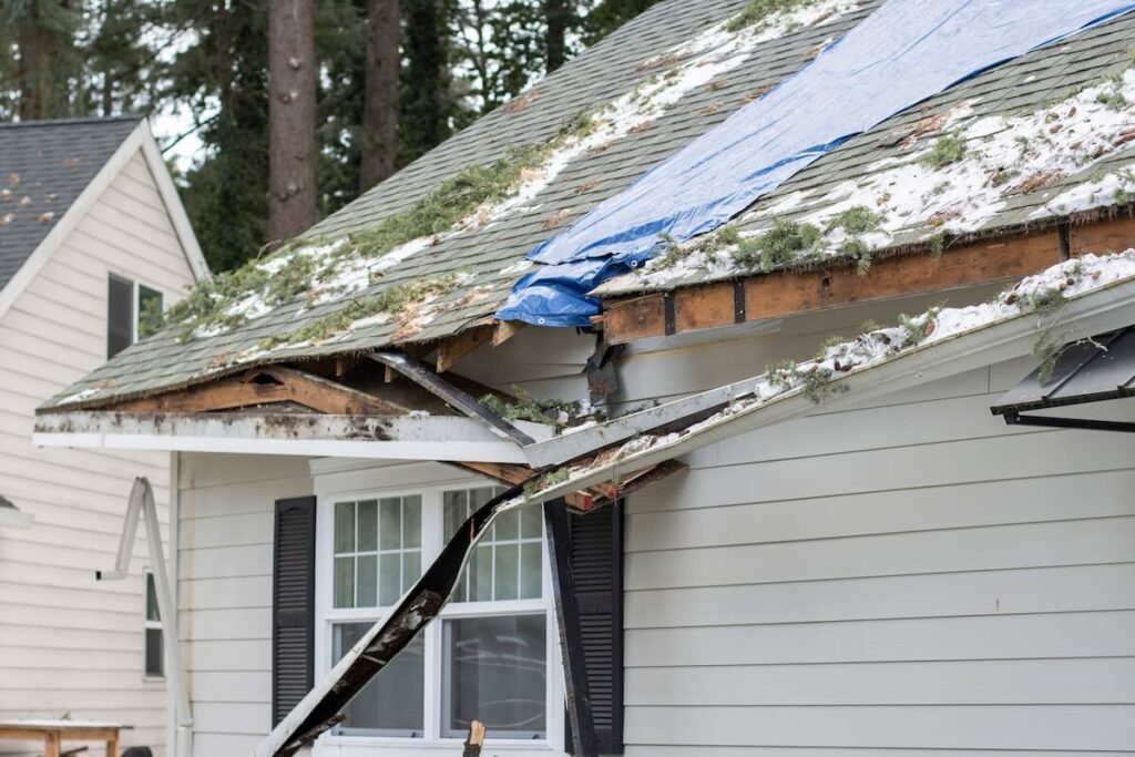 Maryland emergency roof tarp