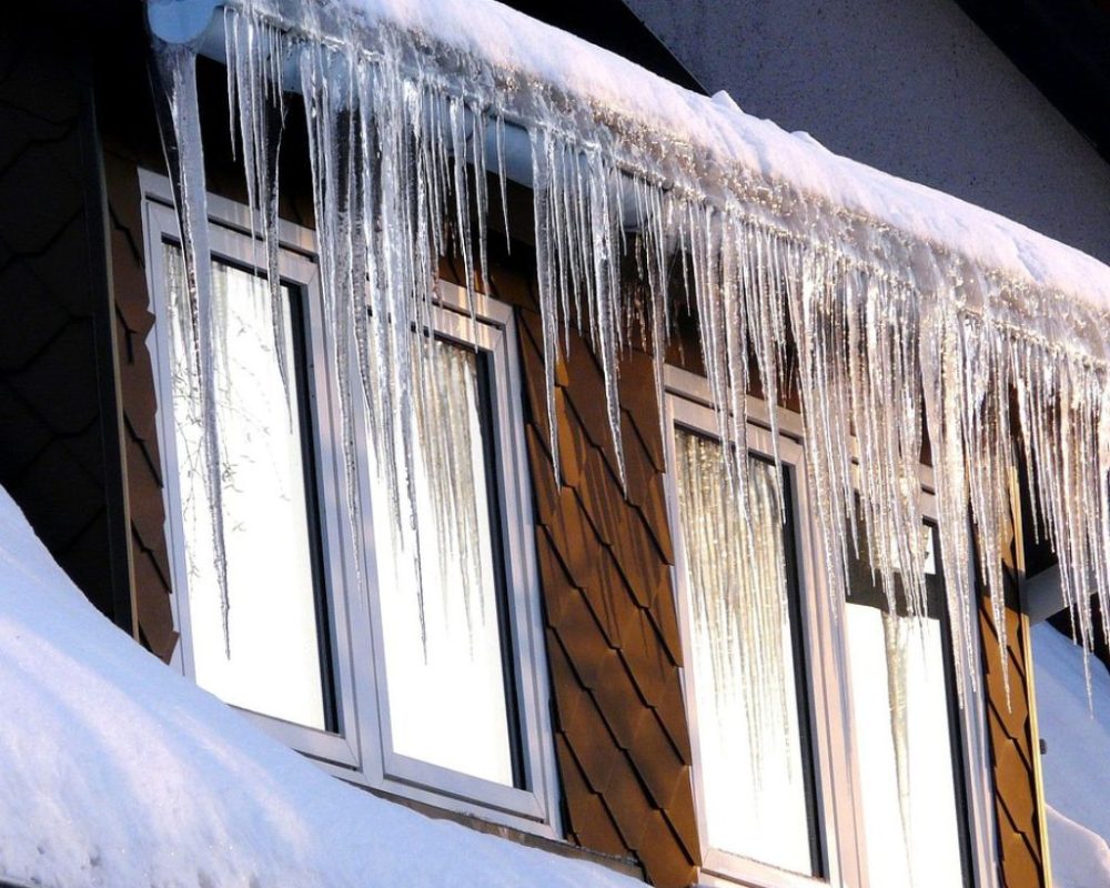 How Snow and Ice Damage Maryland Roofs?